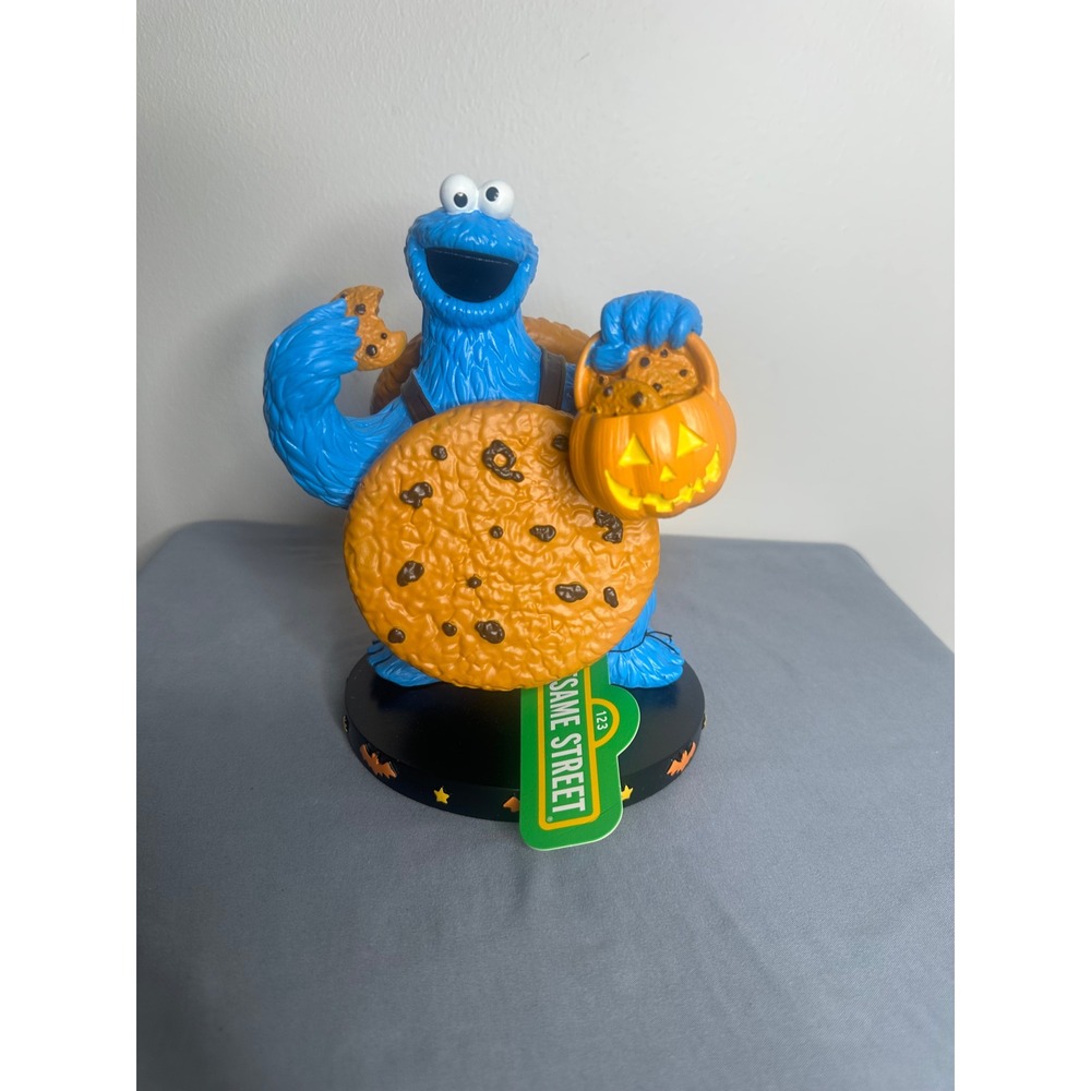 Sesame Street Cookie Monster Halloween Figurine Cookie Costume Pumpkin Bucket